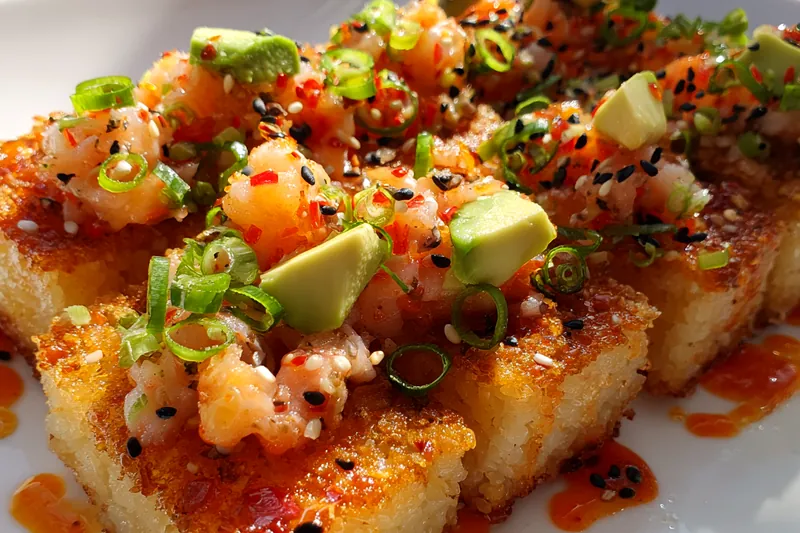 Cooking process for Crispy Rice Seafood Delight