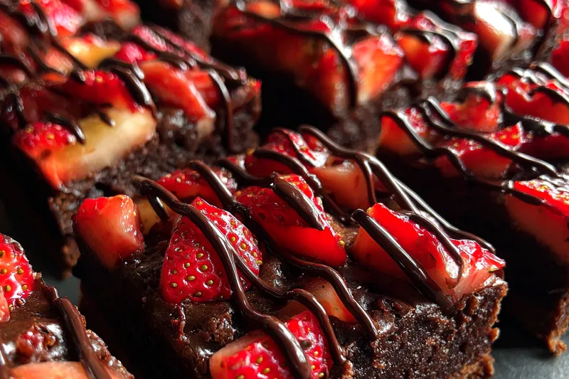 Fresh ingredients for Strawberry Chocolate Brownie Bites